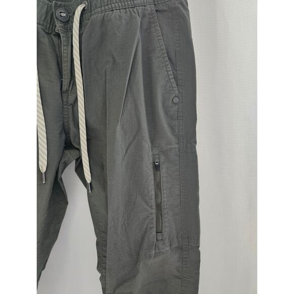 Vuori  Ripstop Pant Olive Green Cropped Women's Pants
size Small - Picture 6 of 10